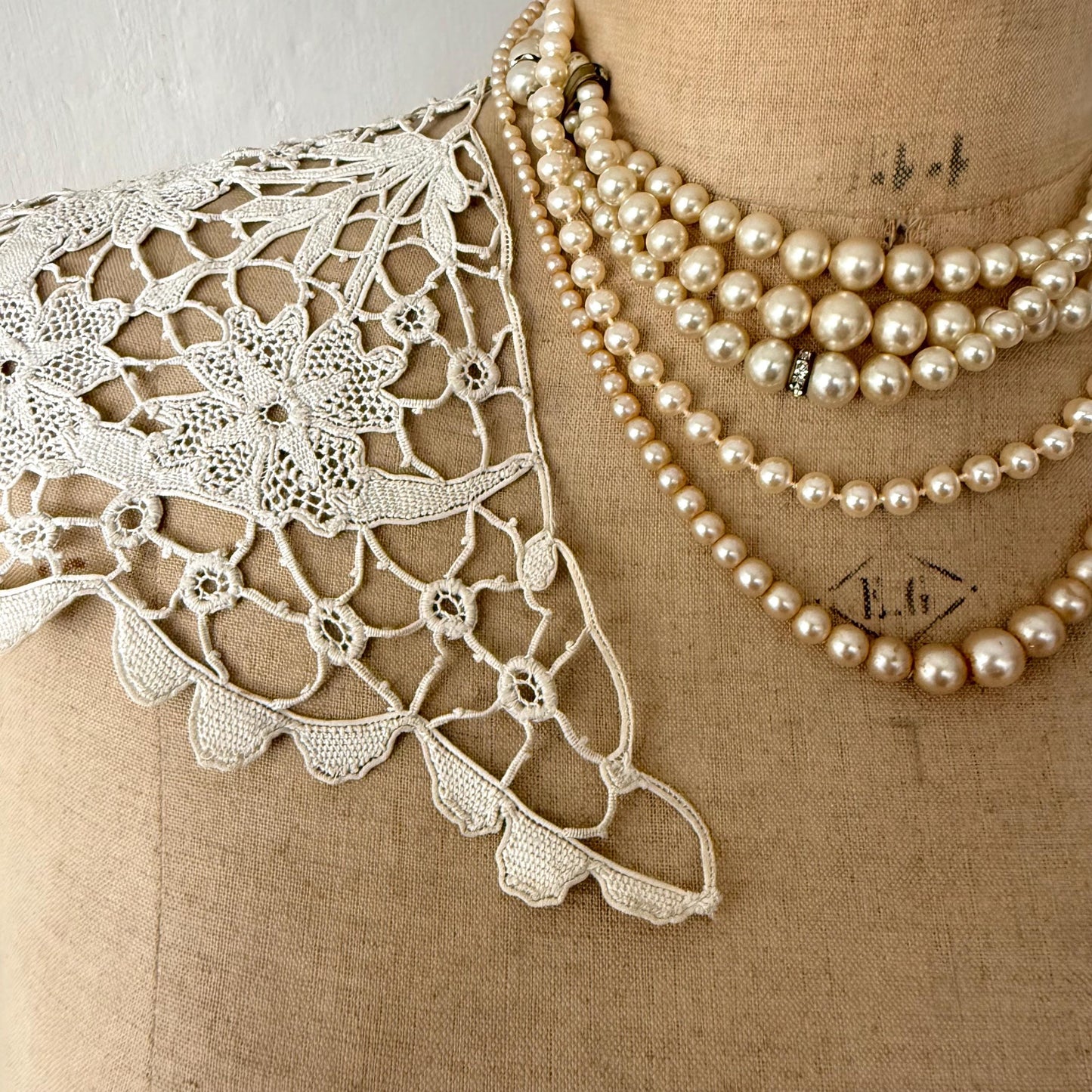 Pretty French Antique Handmade Lace Collar