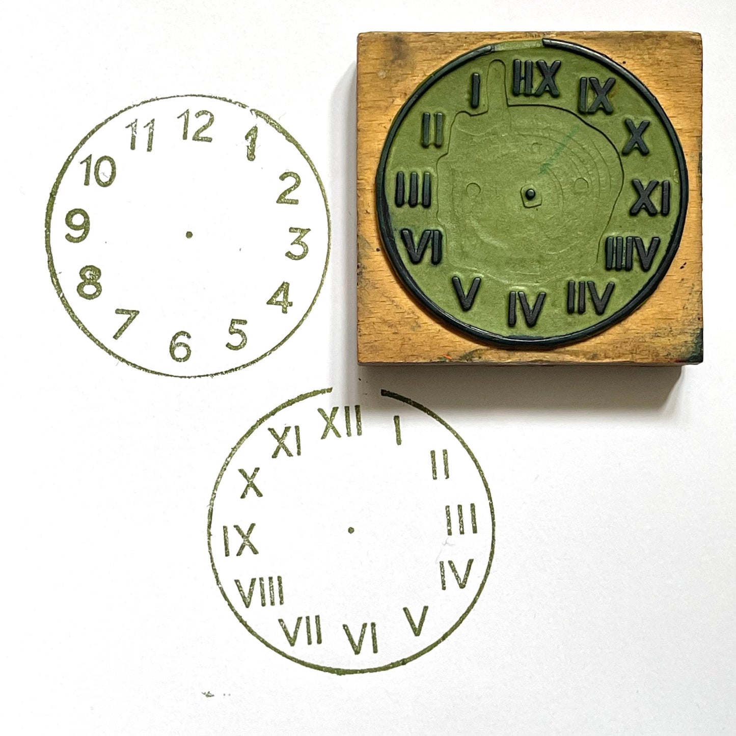 2 in 1 French Vintage School Stamp - Clock, Tell the Time