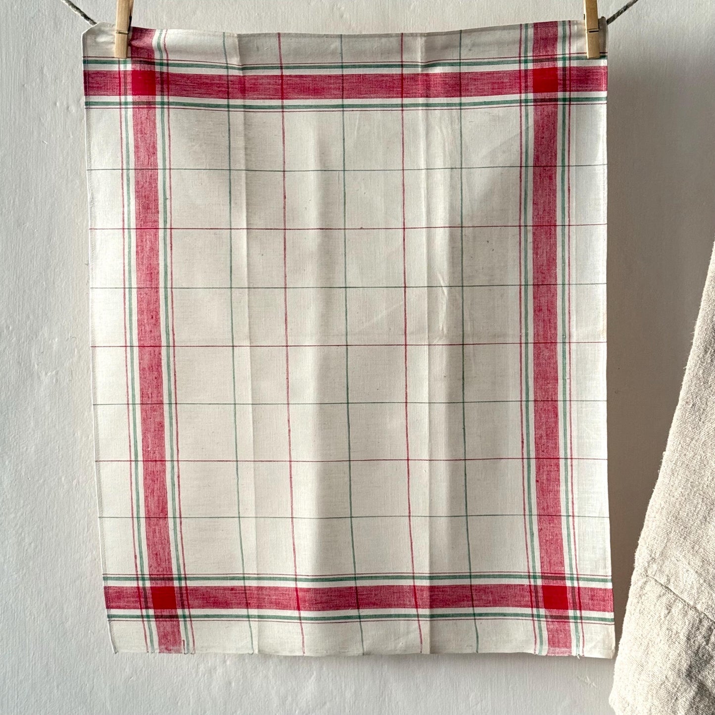 7 French Vintage CHOLET Linen Torchons / Napkins