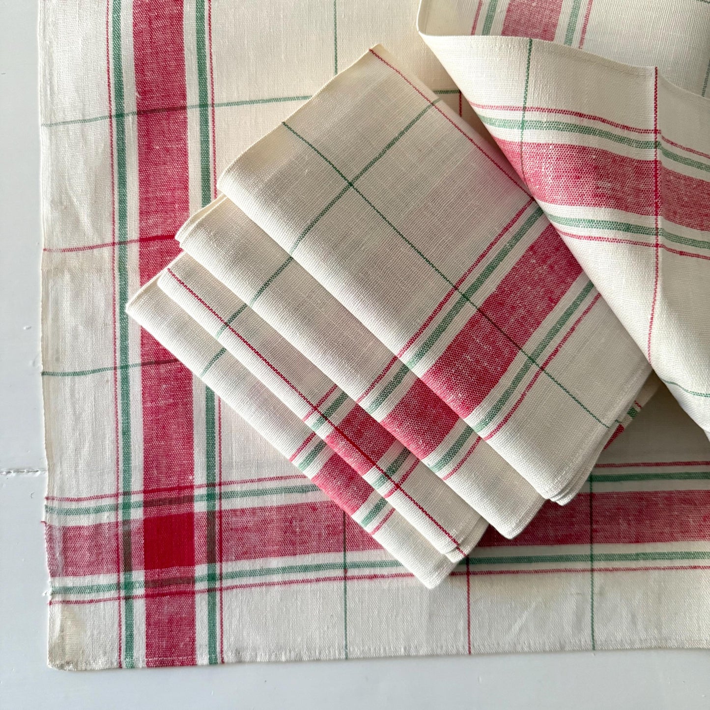 7 French Vintage CHOLET Linen Torchons / Napkins
