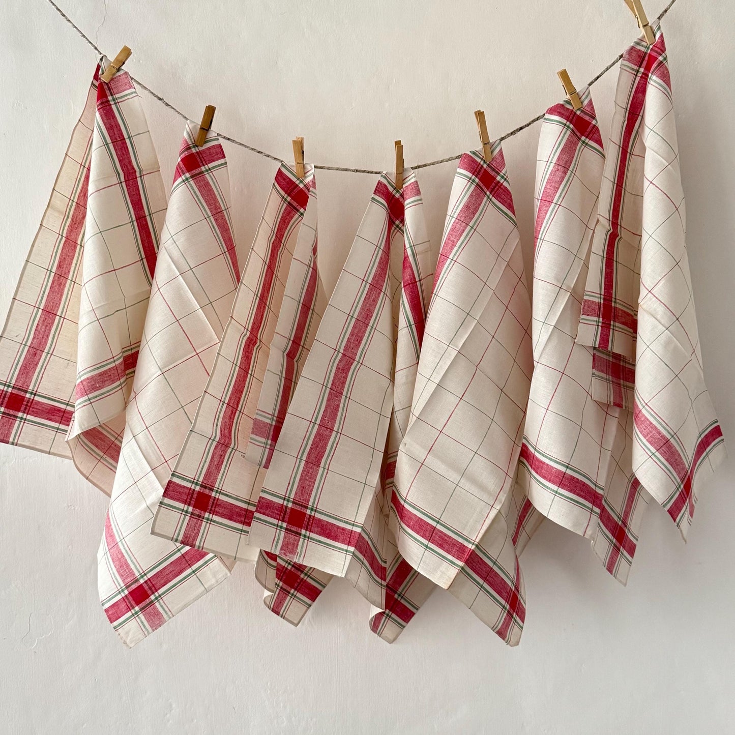 7 French Vintage CHOLET Linen Torchons / Napkins