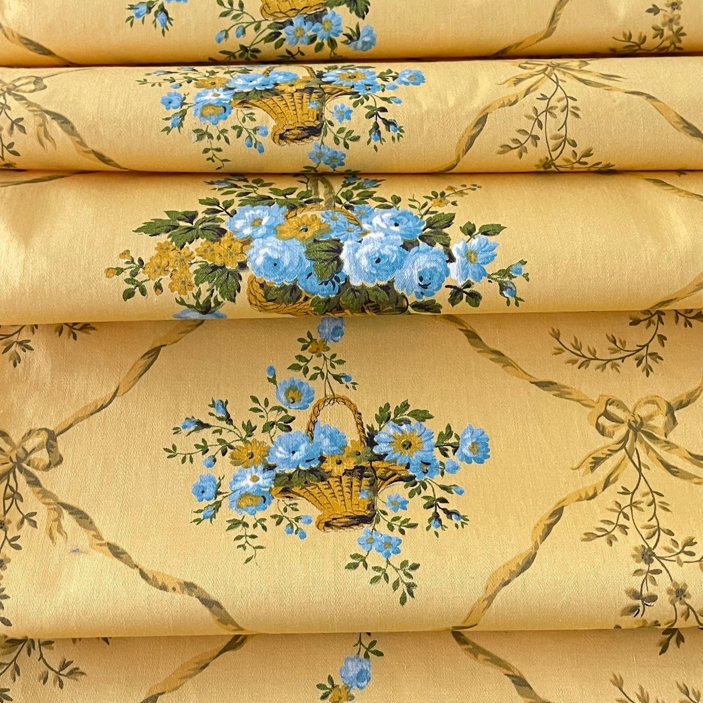 106" Pretty French Vintage Romanex de Boussac - 'LE HAMEAU' Grande Morceau