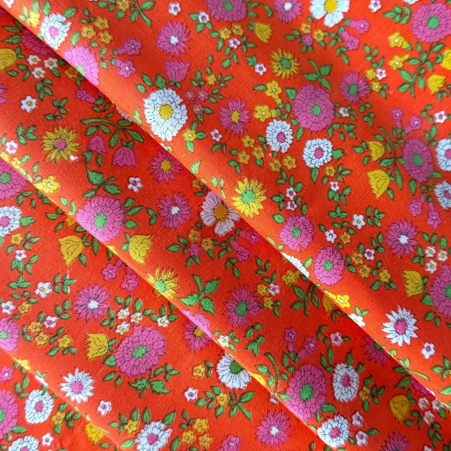 70's Pretty French Vintage Floral morceau