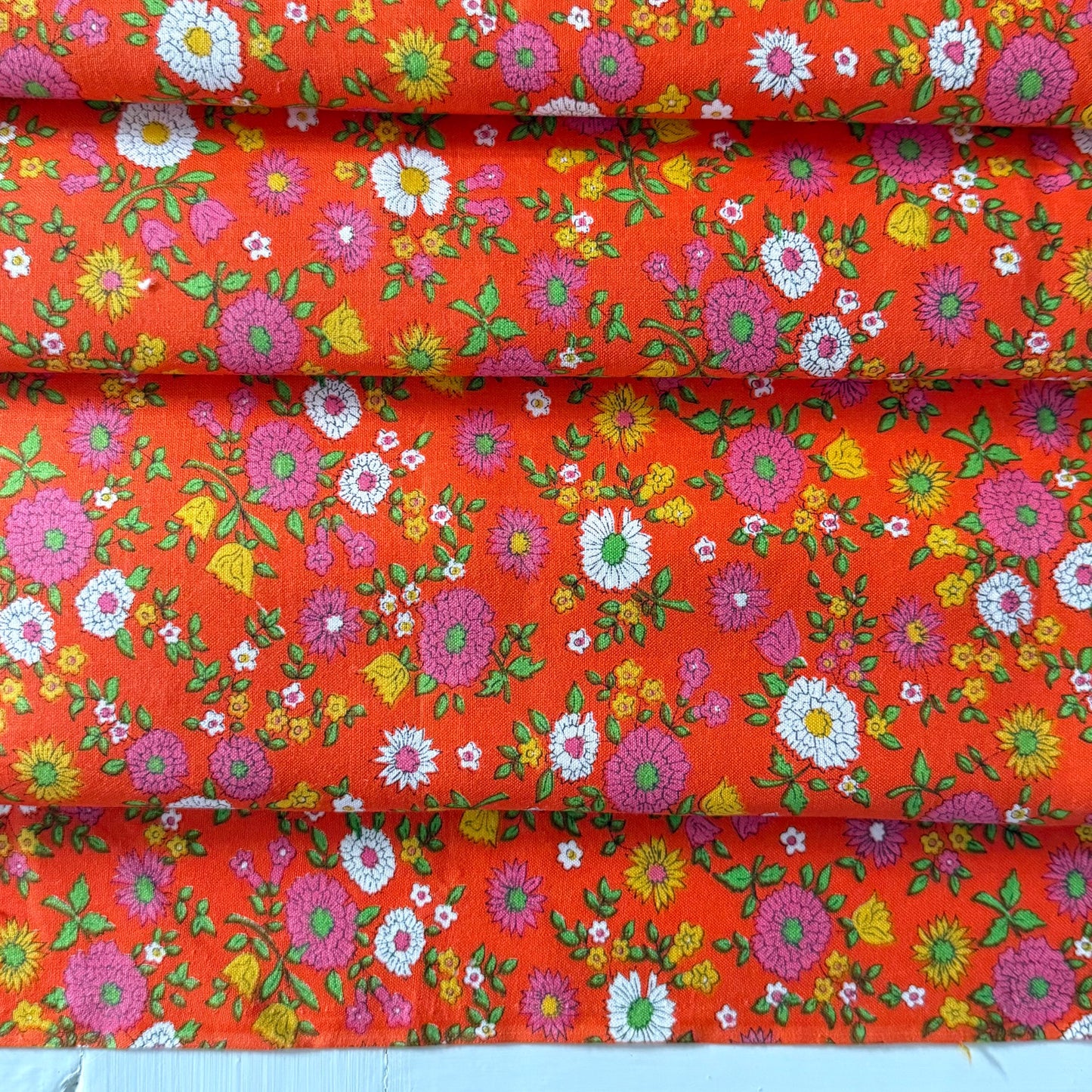 70's Pretty French Vintage Floral morceau