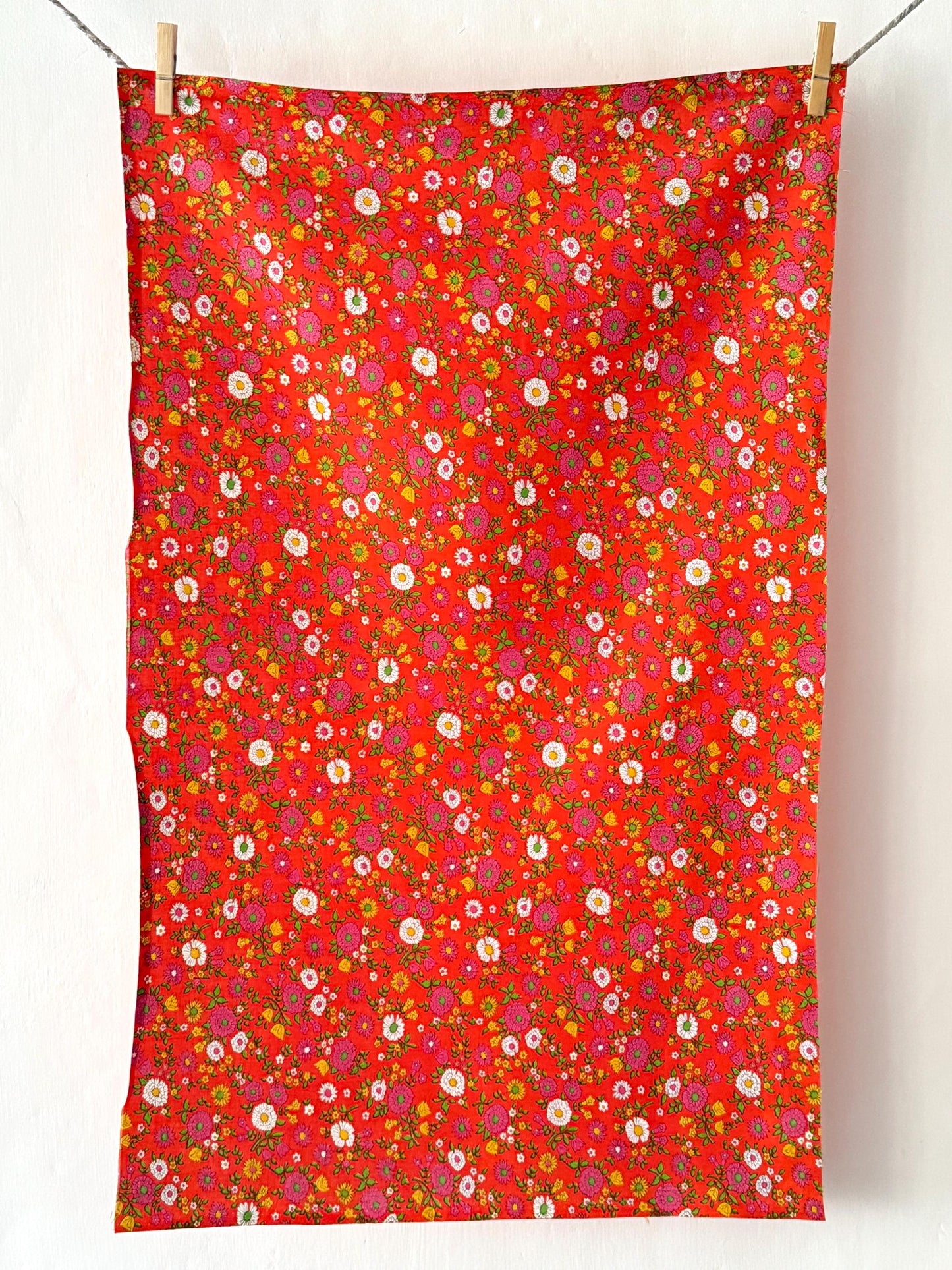 70's Pretty French Vintage Floral morceau