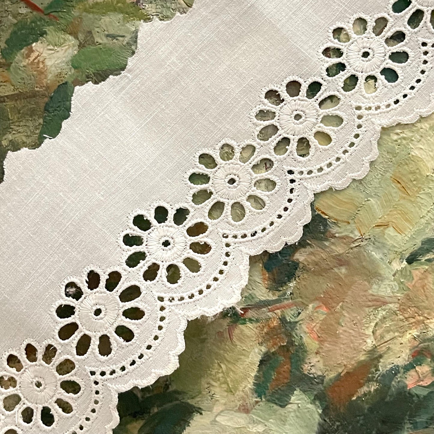 French Vintage 'Daisy' Embroidery Anglaise