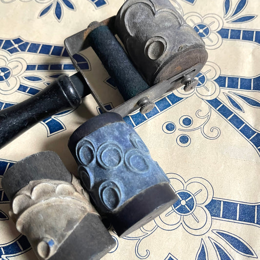 XL French Antique Embroidery Roller Stamp with Handle & 2 Extra Barrels